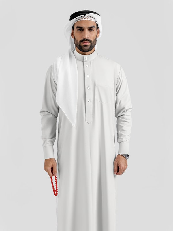 Alternative view of Pure Essence Pure White (Japan) Saudi Kandoora